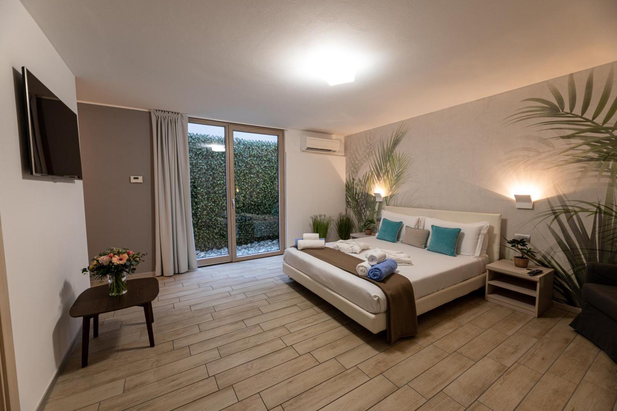 Bellagio Village- 4 Apartments By The Lake - Seasonal Warm Pool And Sauna Oliveto Lario Exterior photo
