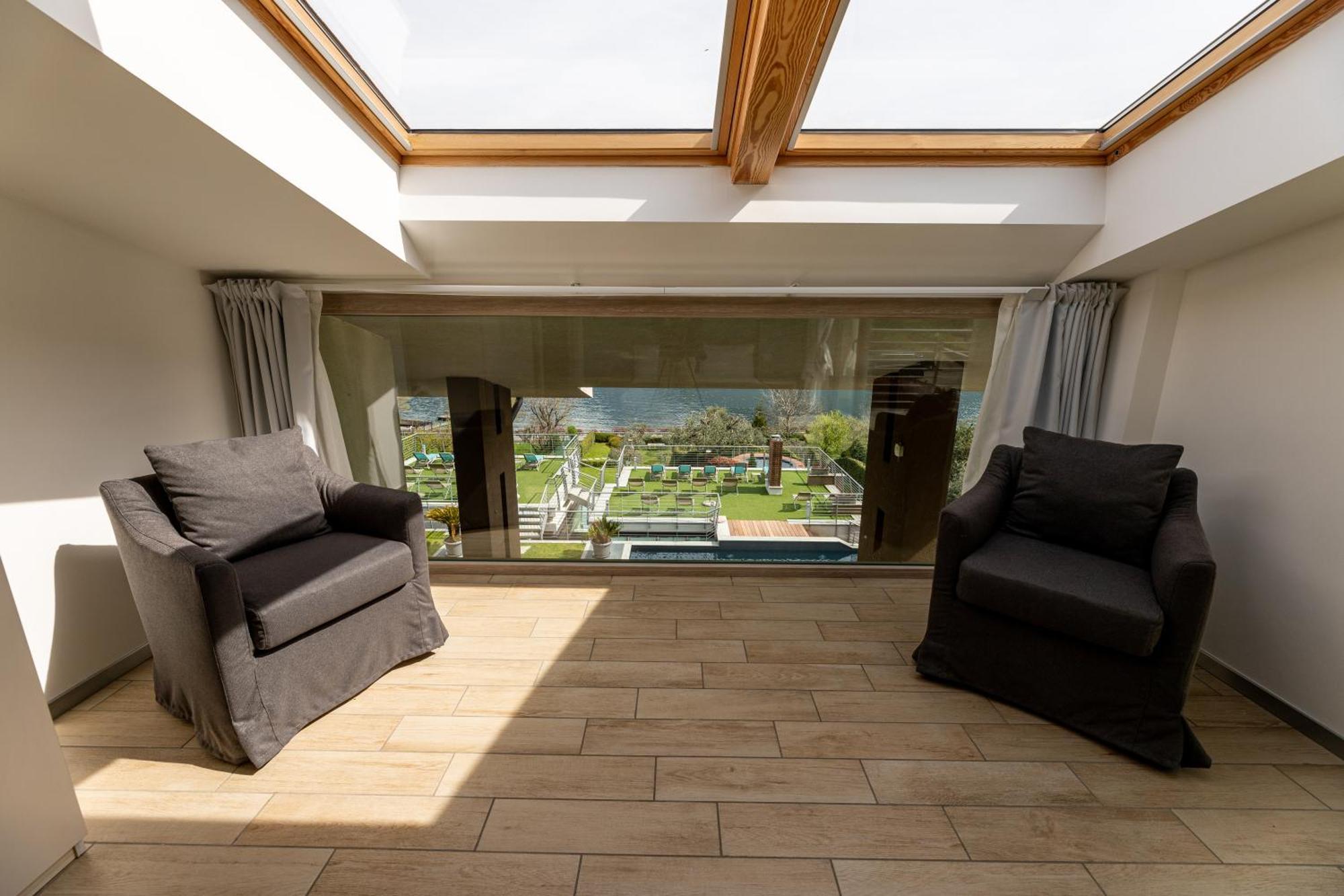 Bellagio Village- 4 Apartments By The Lake - Seasonal Warm Pool And Sauna Oliveto Lario Exterior photo